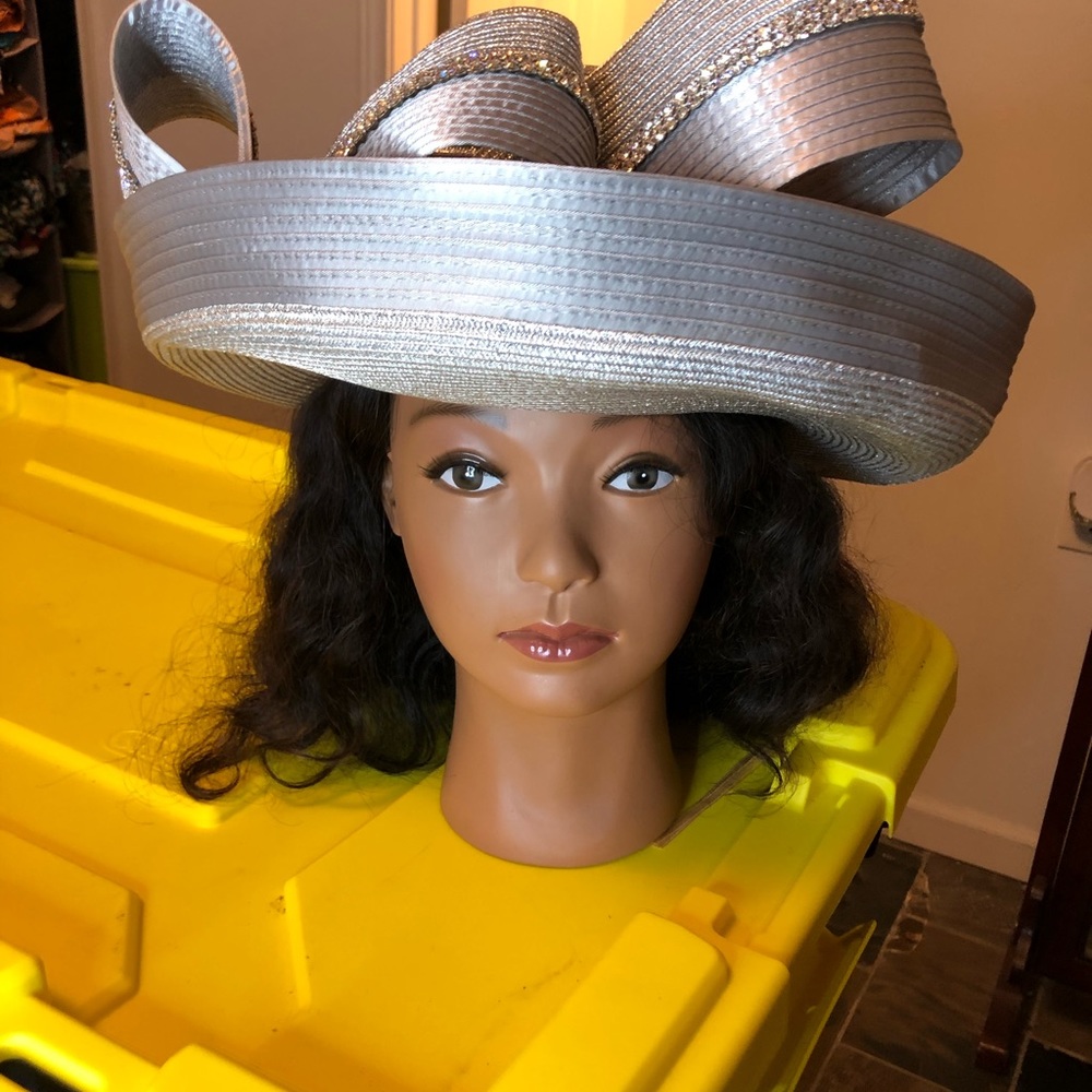 Mr. D hat